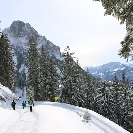 Eisenberg - Komfortables, Helles Mit Balkon Und Alpenblick Ruhig Gelegen In Mitte *