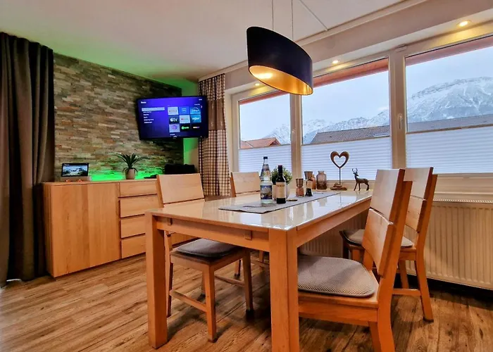 Eisenberg - Komfortables, Helles Mit Balkon Und Alpenblick Ruhig Gelegen In Mitte