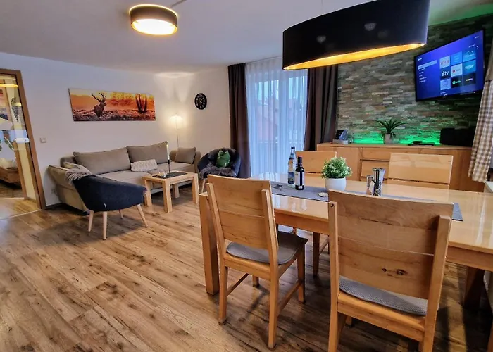 Apartment Eisenberg - Komfortables, Helles Mit Balkon Und Alpenblick Ruhig Gelegen In Mitte