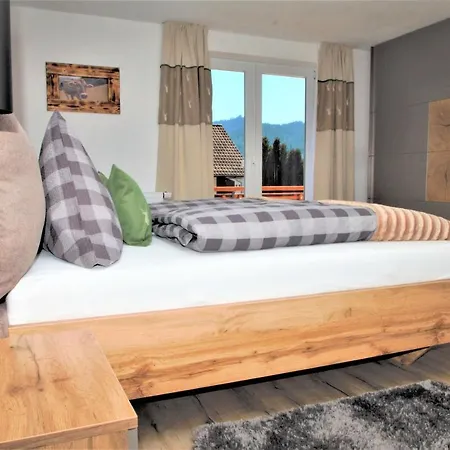 Eisenberg - Komfortables, Helles Mit Balkon Und Alpenblick Ruhig Gelegen In Mitte *